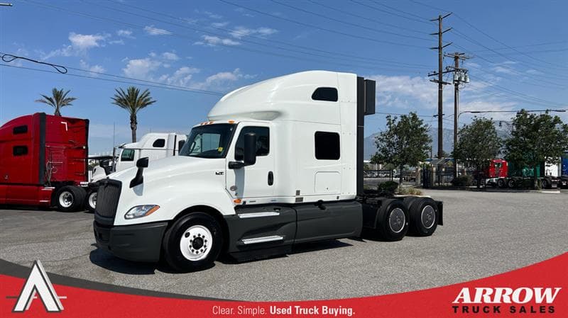 2022 International LT