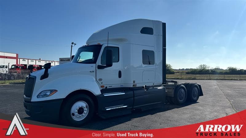 2022 International LT