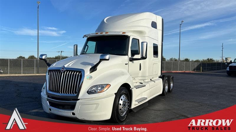 2022 International LT