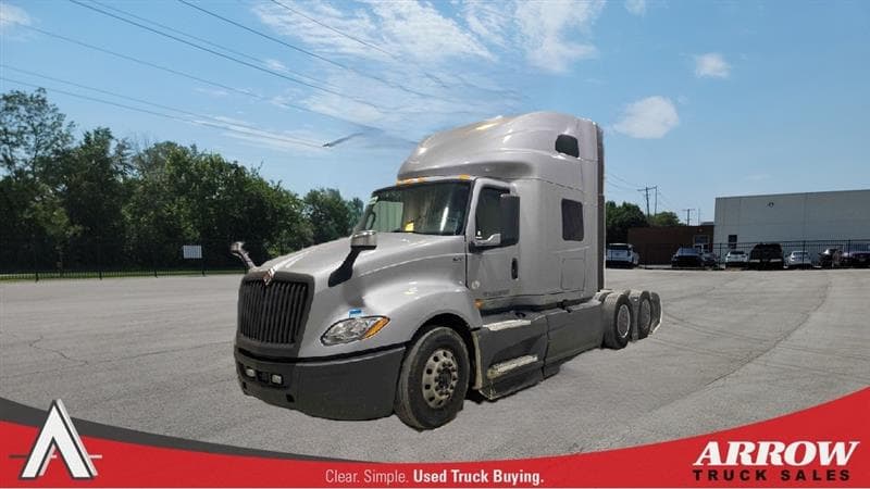 2022 International LT