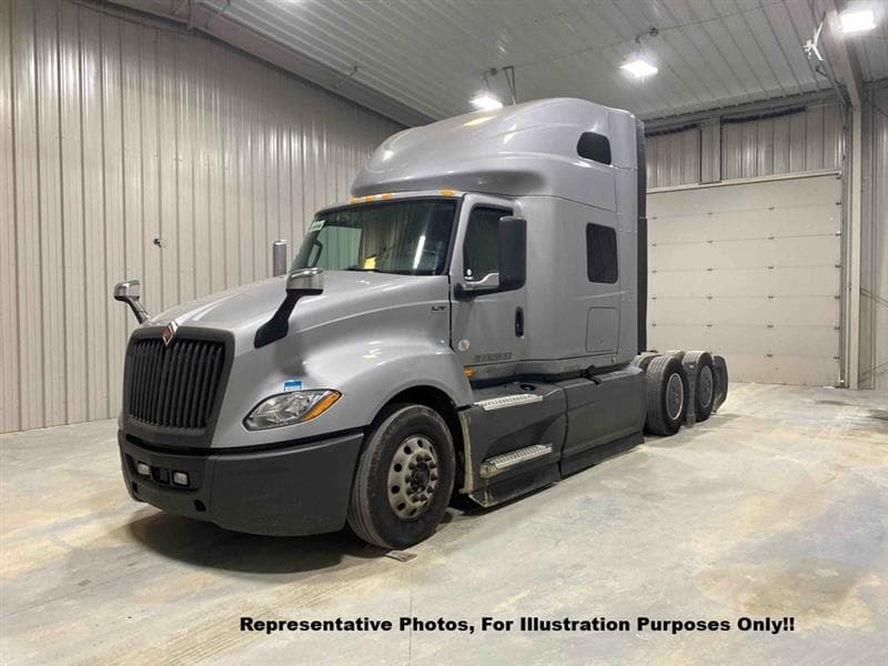 2022 International LT