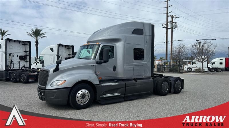 2022 International LT