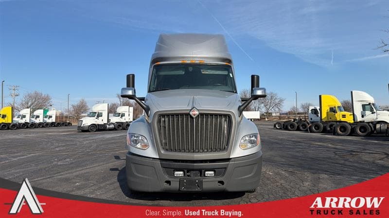 2022 International LT