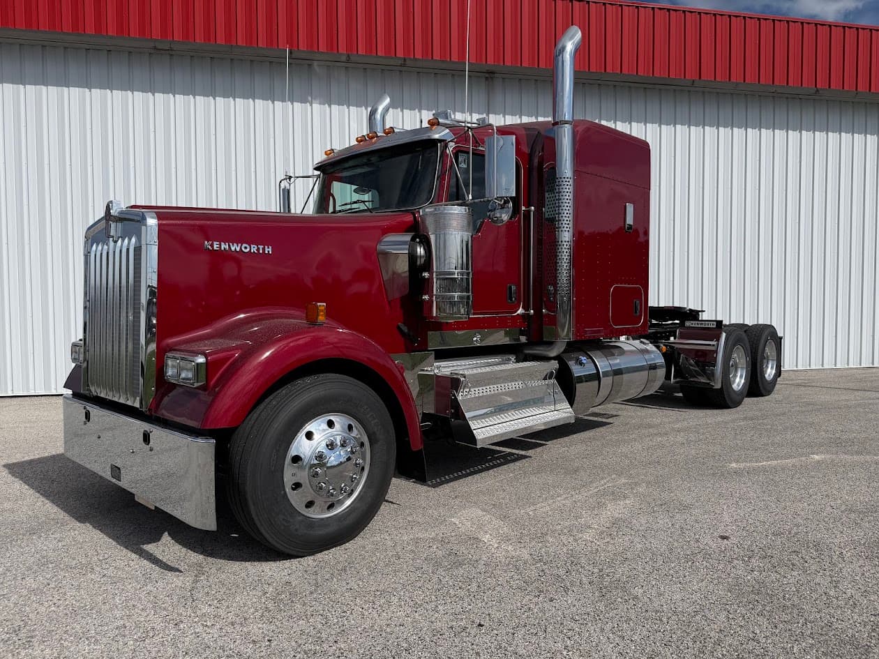 2026 Kenworth W900