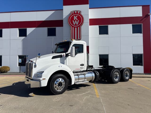 2022 Kenworth T880