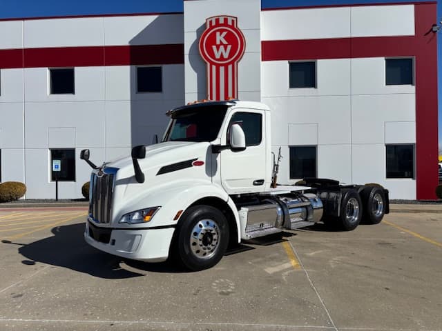 2023 Peterbilt