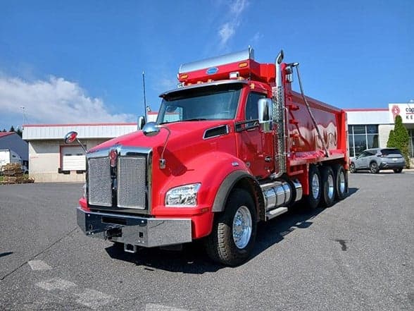 2025 Kenworth T880