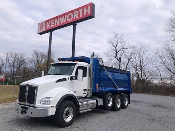 2025 Kenworth T880