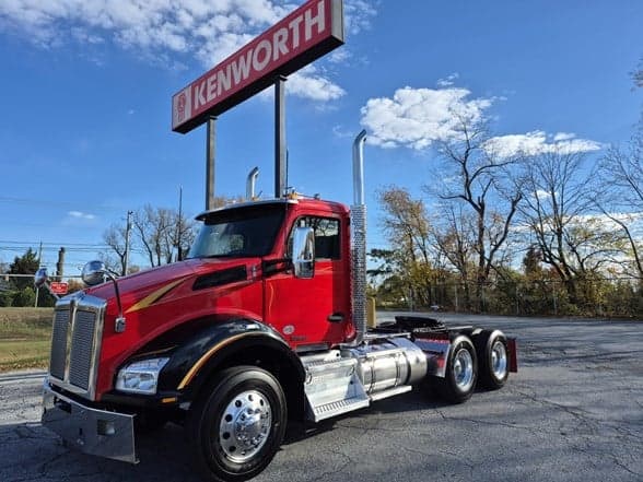 2021 Kenworth T880
