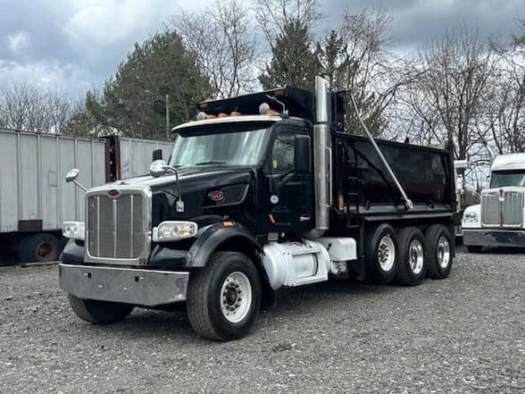 2017 Peterbilt 567
