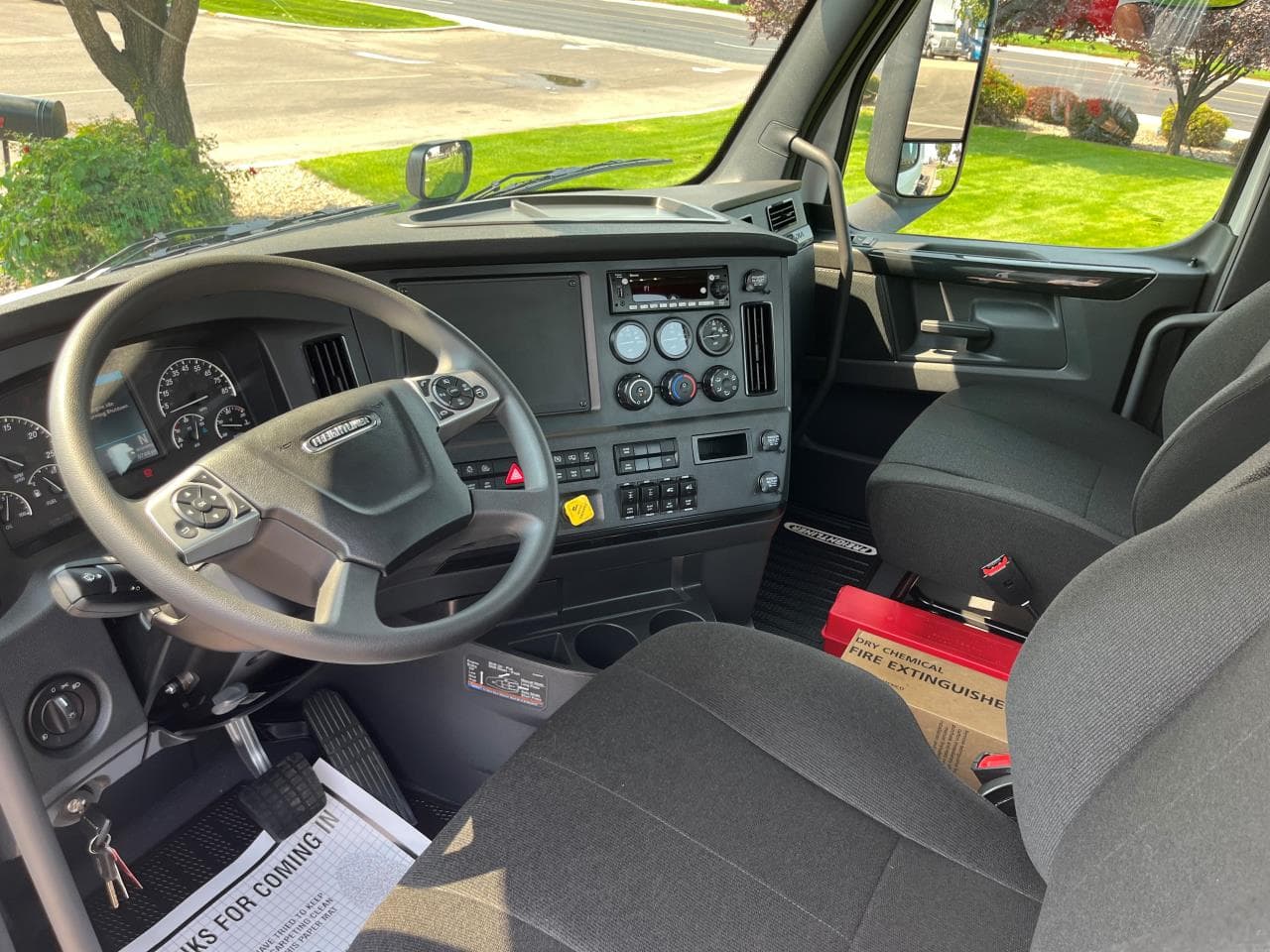 2025 Freightliner Cascadia in Nampa, ID — photo 8