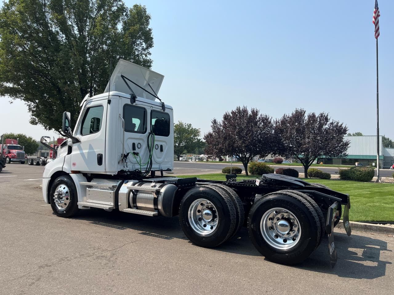 2025 Freightliner Cascadia in Nampa, ID — photo 3