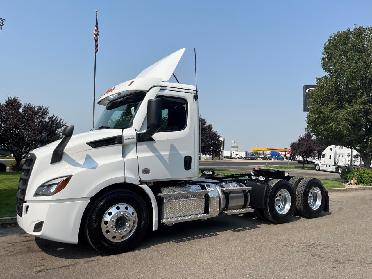 2025 Freightliner Cascadia