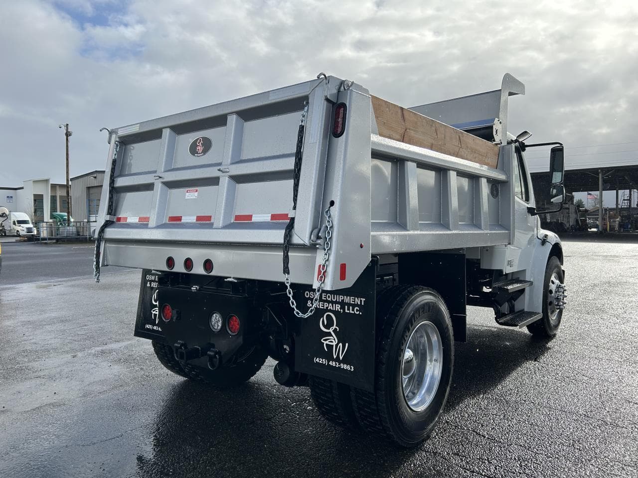 2025 Freightliner M2 106 in Pacific, WA — photo 3