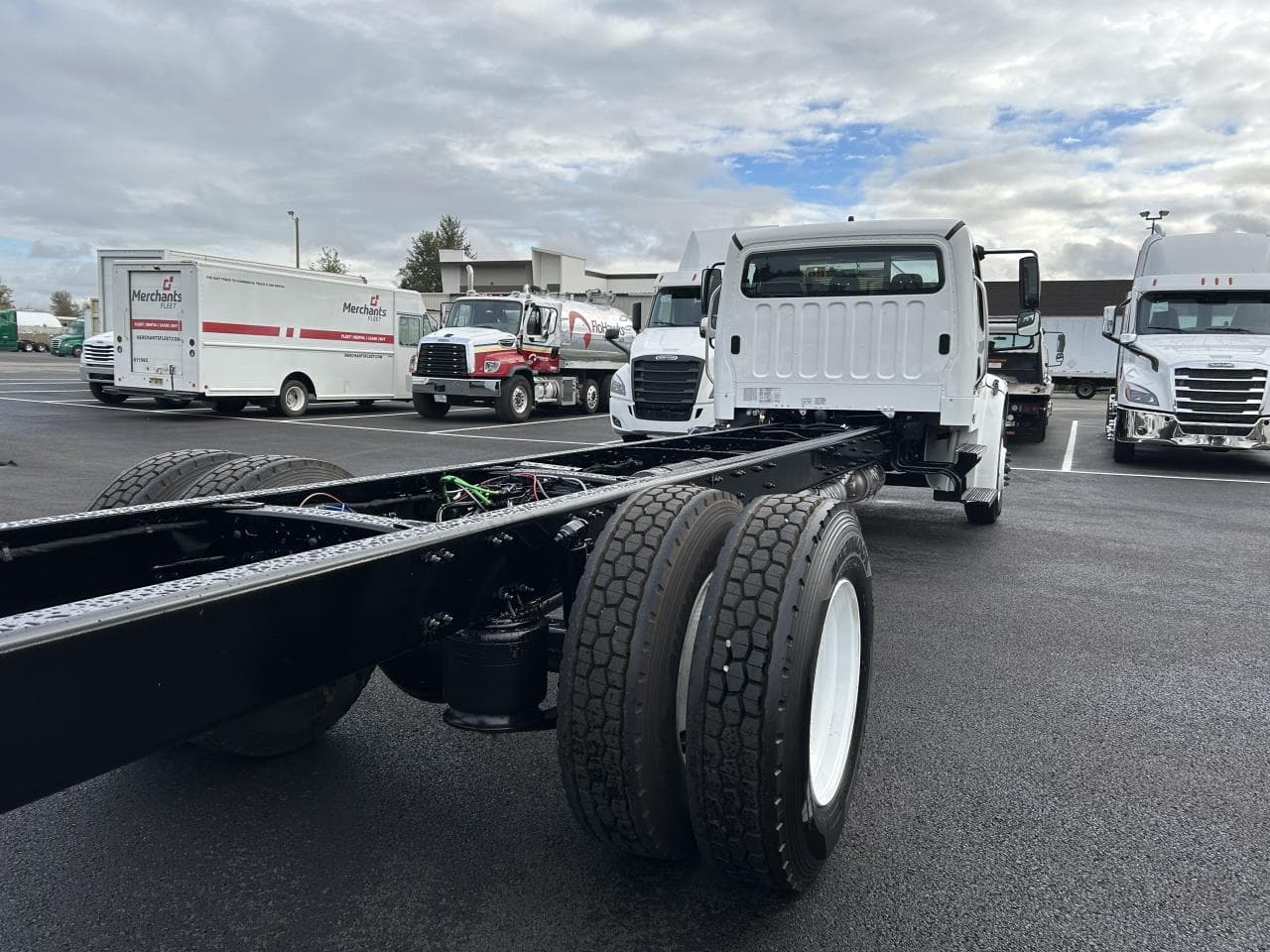 2025 Freightliner M2 106 in Olympia, WA — photo 3