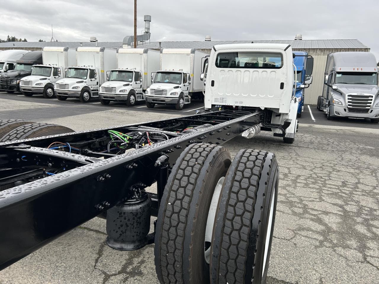 2025 Freightliner M2 106 in Olympia, WA — photo 3