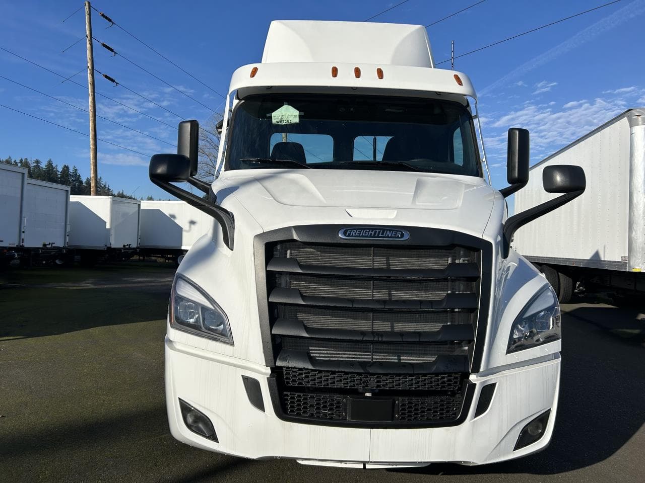 2025 Freightliner Cascadia in Spokane, WA — photo 2