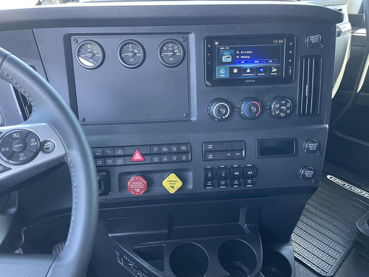 2026 Freightliner Cascadia in Medford, OR — photo 9