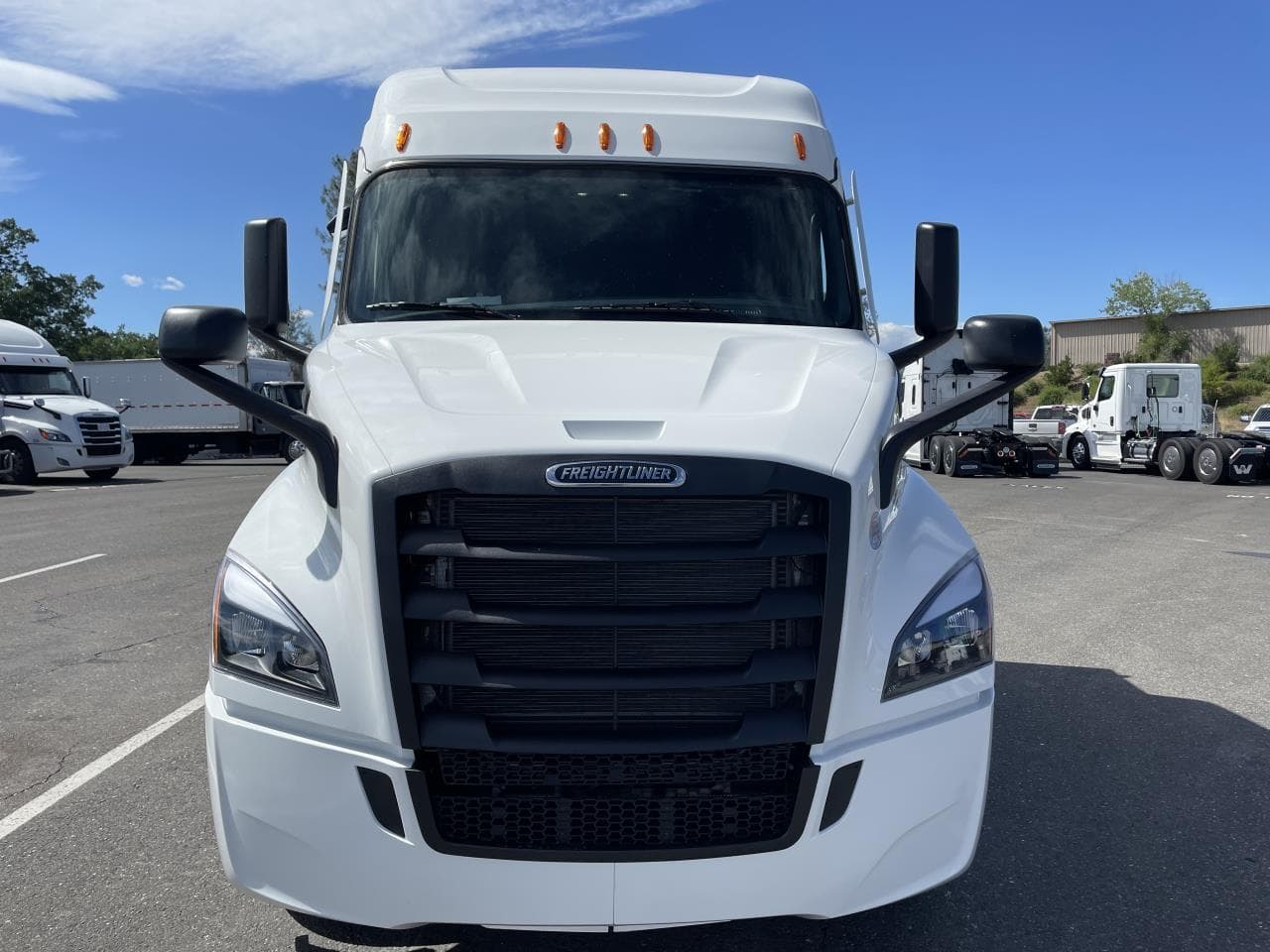 2026 Freightliner Cascadia in Redding, CA — photo 2