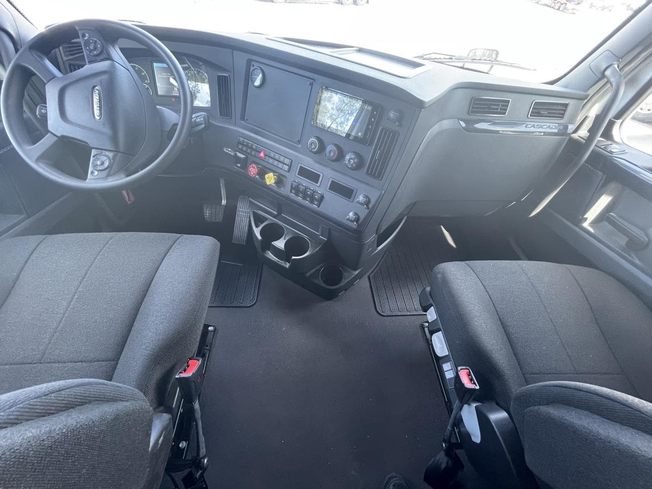 2026 Freightliner Cascadia in Redding, CA — photo 6