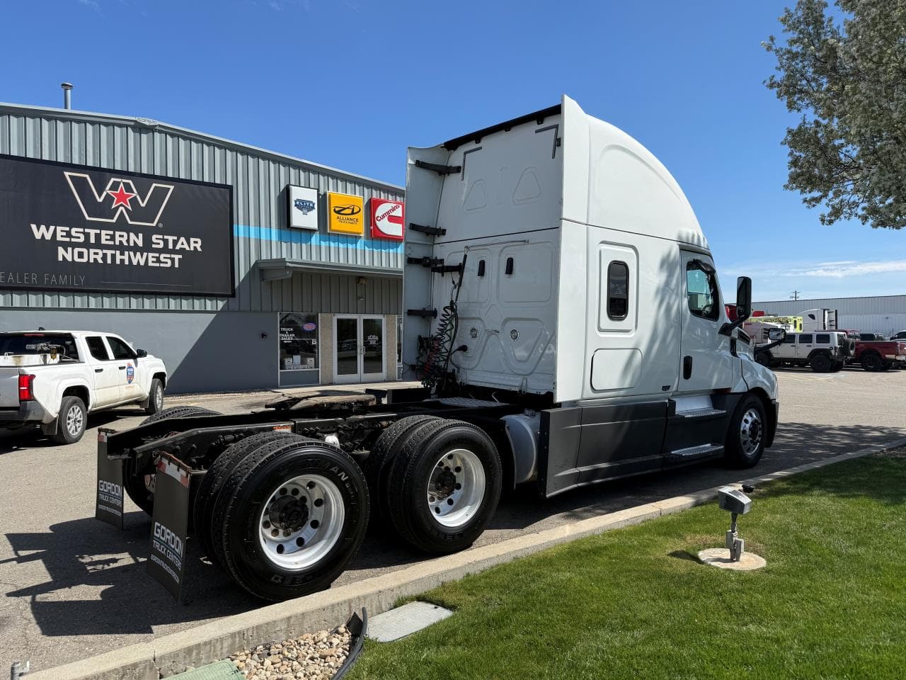 2020 Freightliner Cascadia in Nampa, ID — photo 4