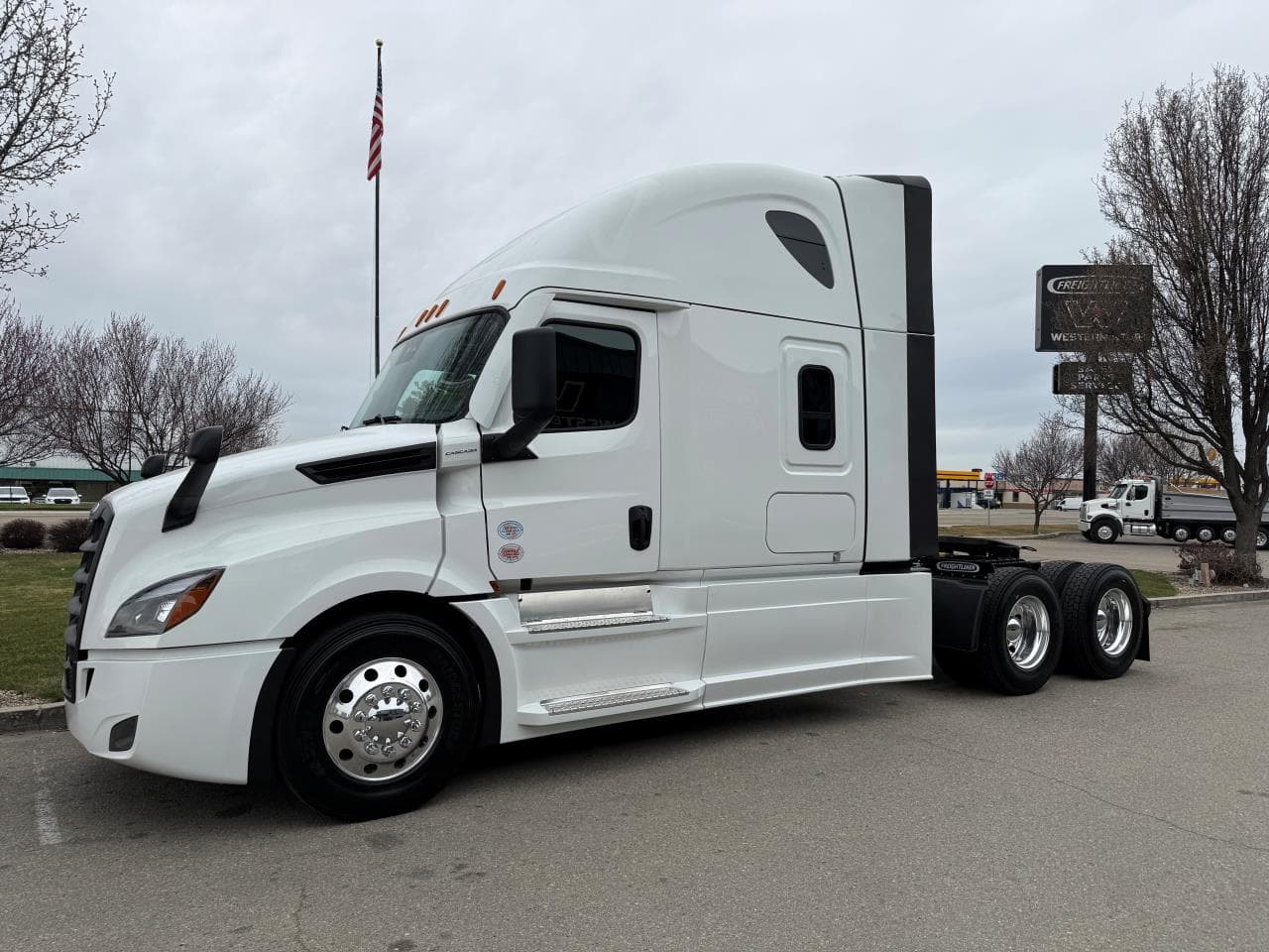 2027 Freightliner Cascadia