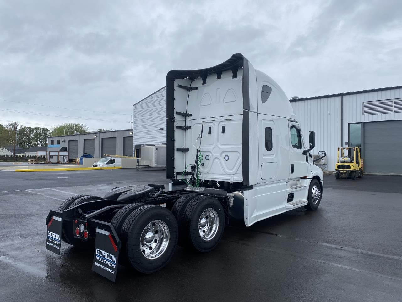 2027 Freightliner Cascadia in Albany, OR — photo 7