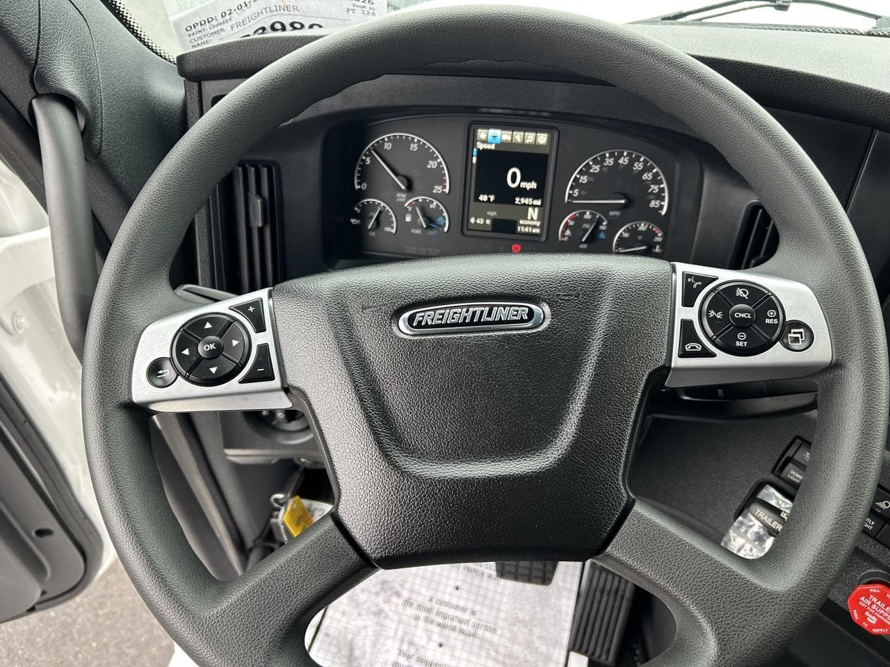 2027 Freightliner Cascadia in Mount Vernon, WA — photo 9