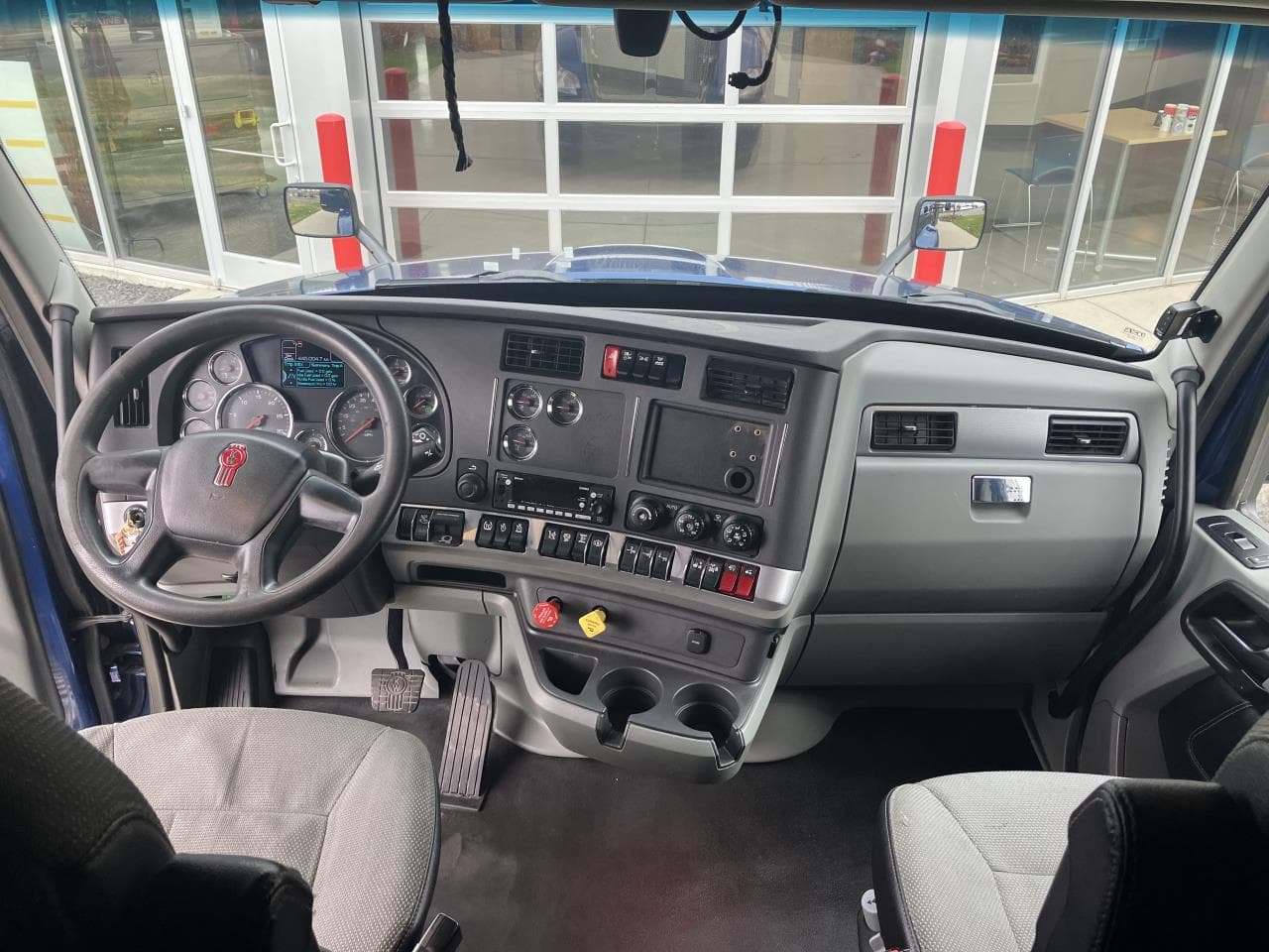 2021 Kenworth T680 in Spokane, WA — photo 9