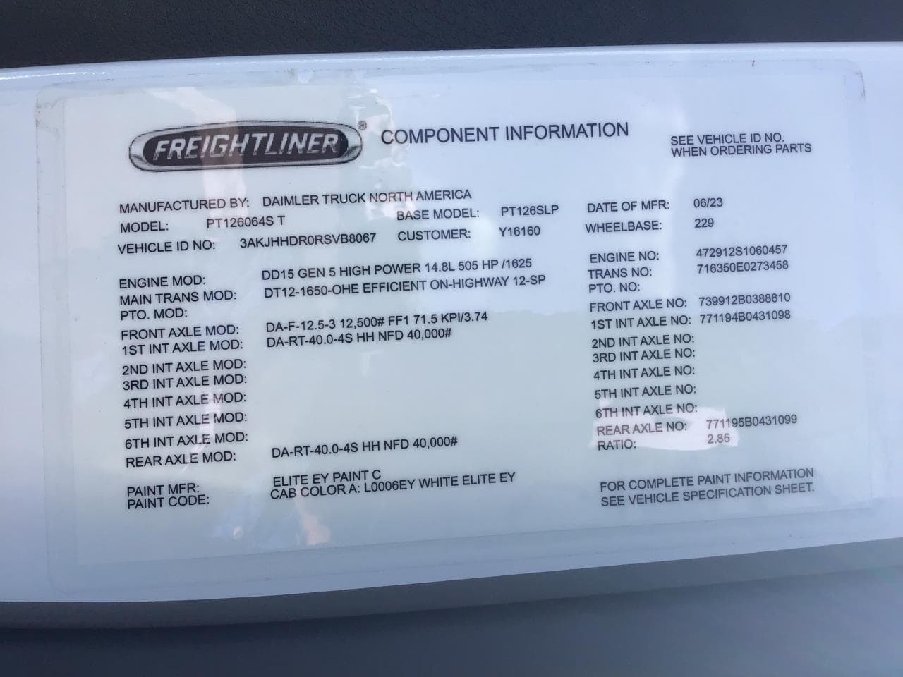2024 Freightliner Cascadia in Pacific, WA — photo 12
