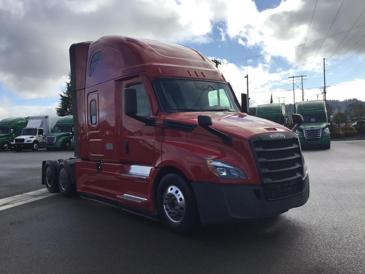 2022 Freightliner Cascadia in Pacific, WA — photo 3