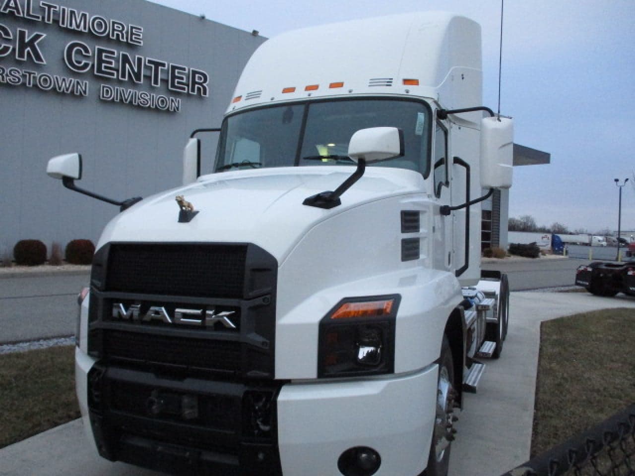 2019 Mack