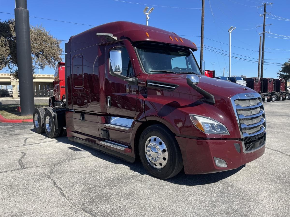 2022 Freightliner Cascadia