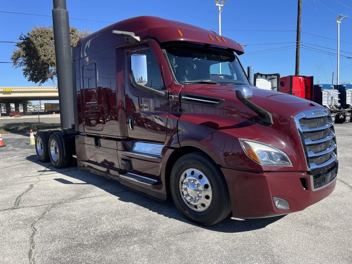 2022 Freightliner Cascadia