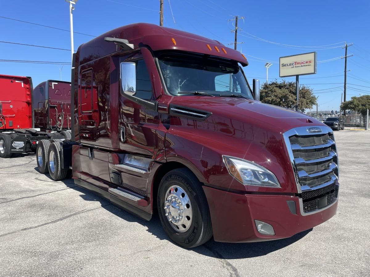 2022 Freightliner Cascadia