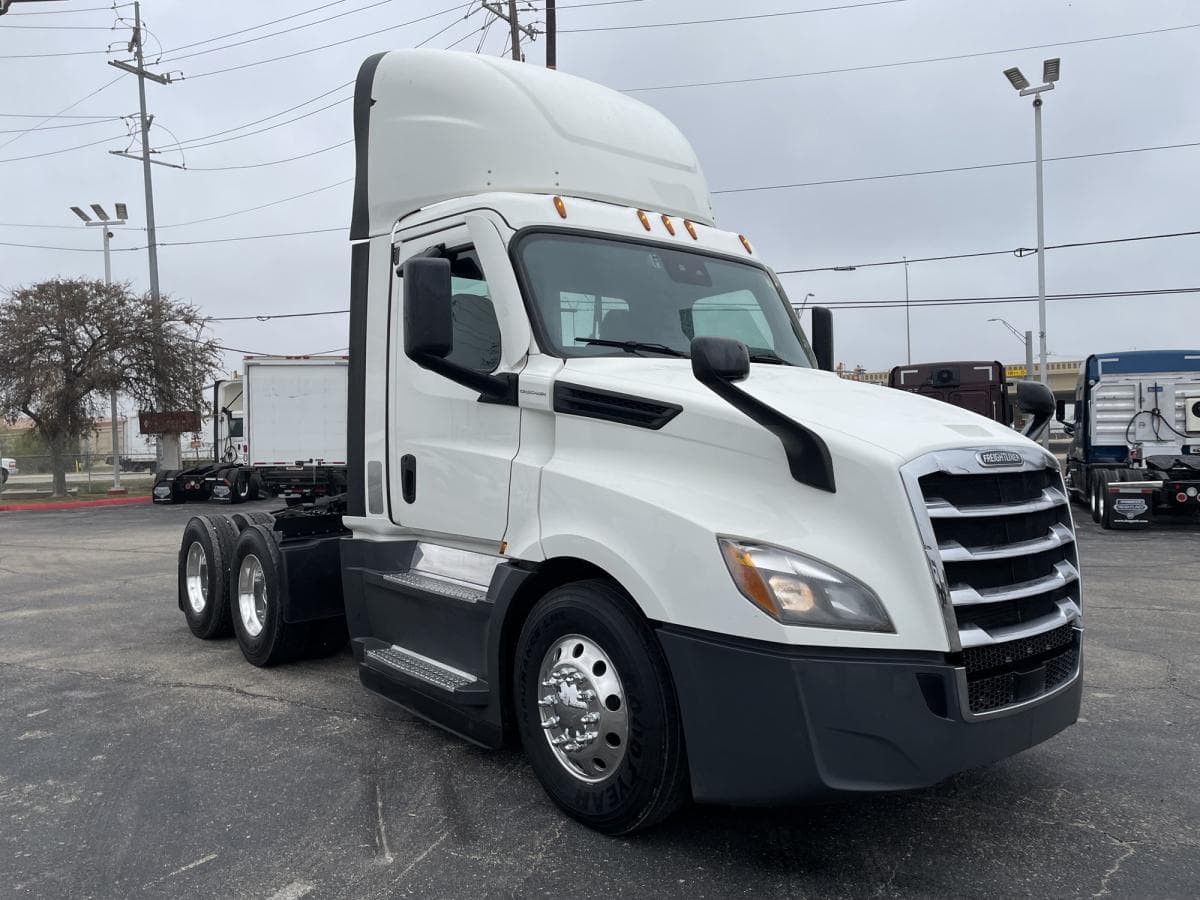 2021 Freightliner Cascadia