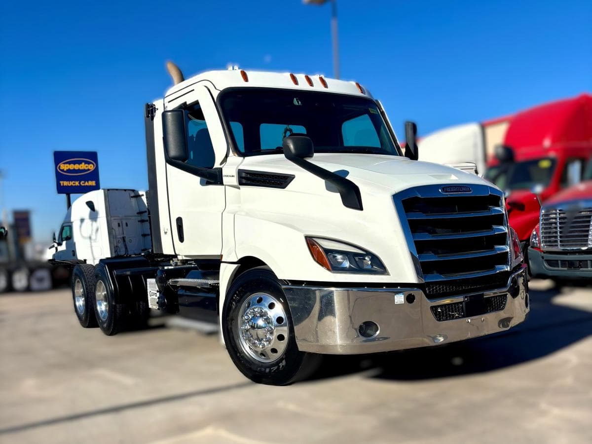 2022 Freightliner Cascadia