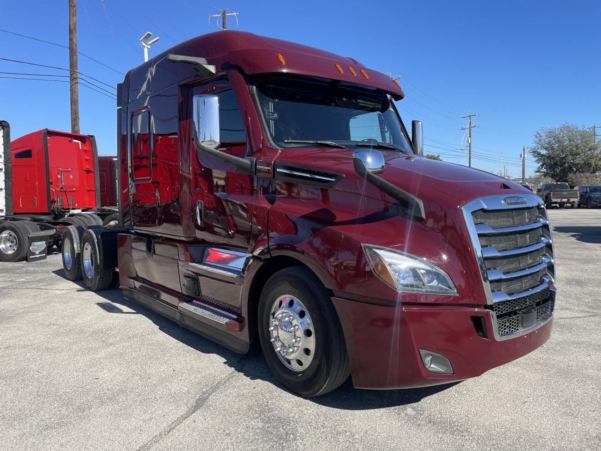 2022 Freightliner Cascadia