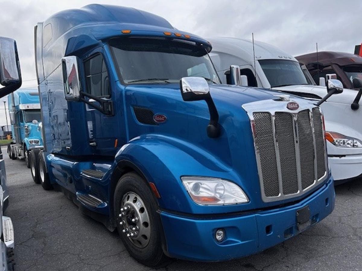 2022 Peterbilt 579
