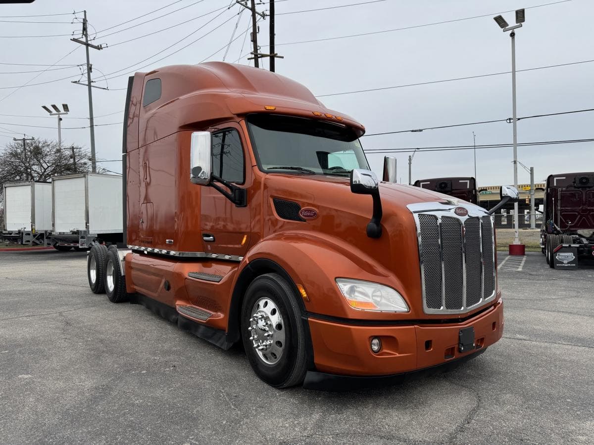 2021 Peterbilt 579