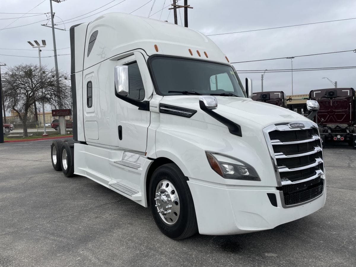 2023 Freightliner Cascadia