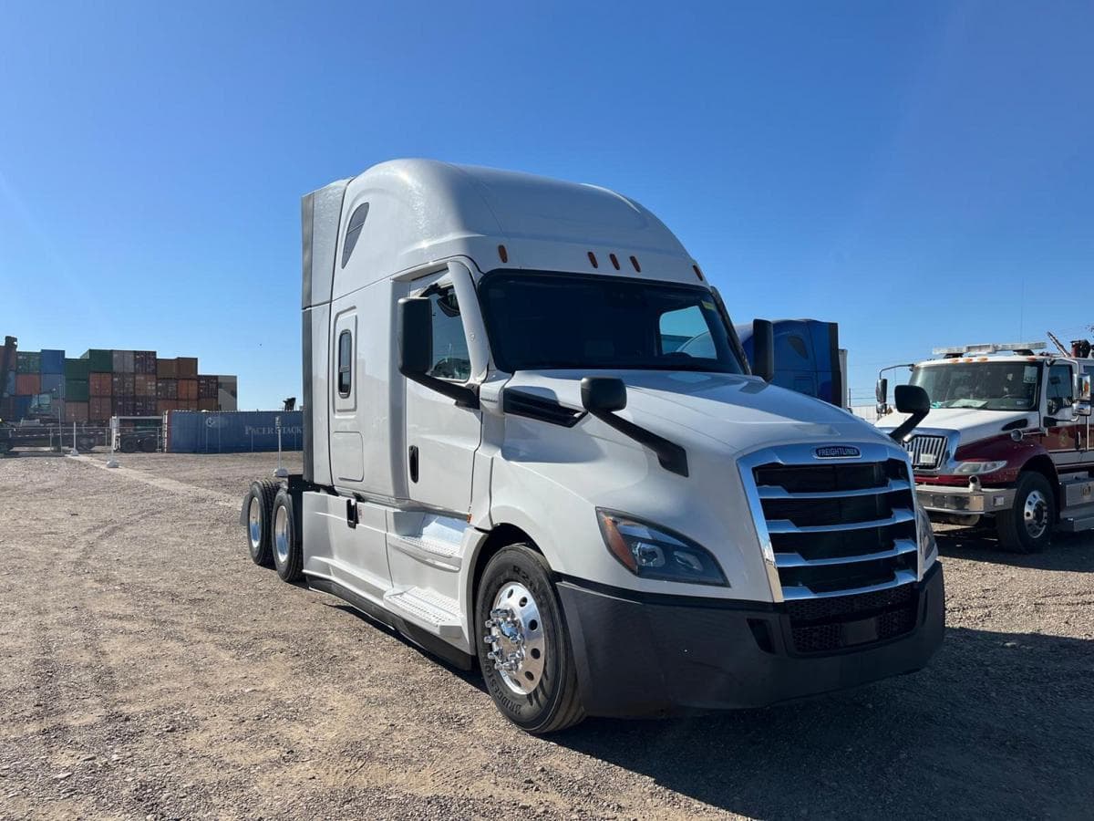 2021 Freightliner Cascadia