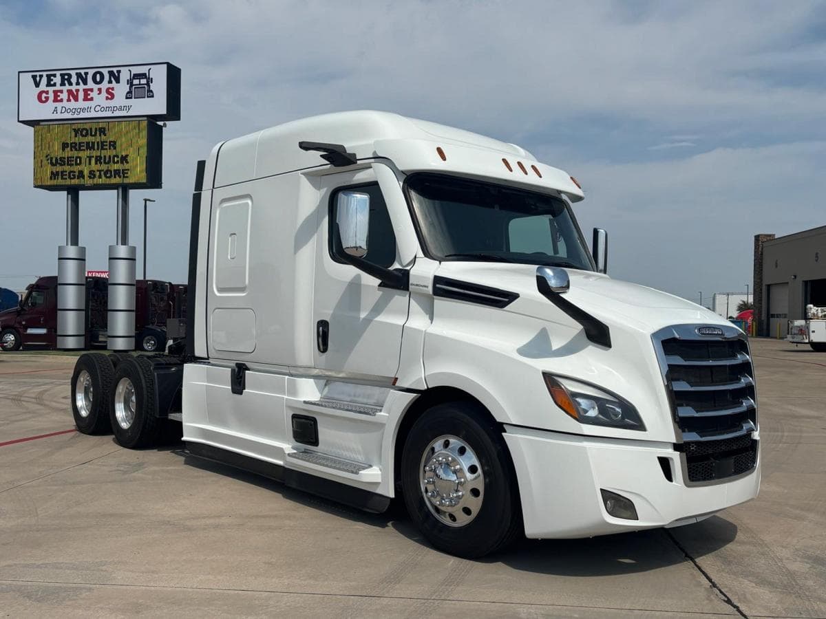 2022 Freightliner Cascadia