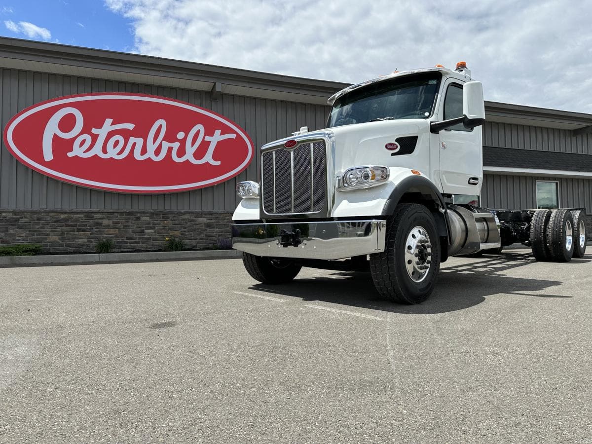 2025 PETERBILT 567 Cab Chassis Truck