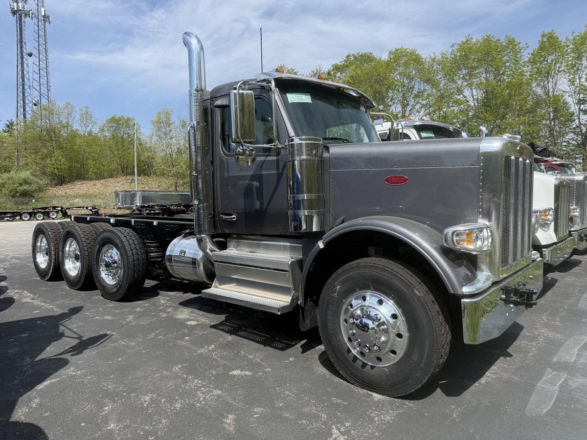 2025 Peterbilt