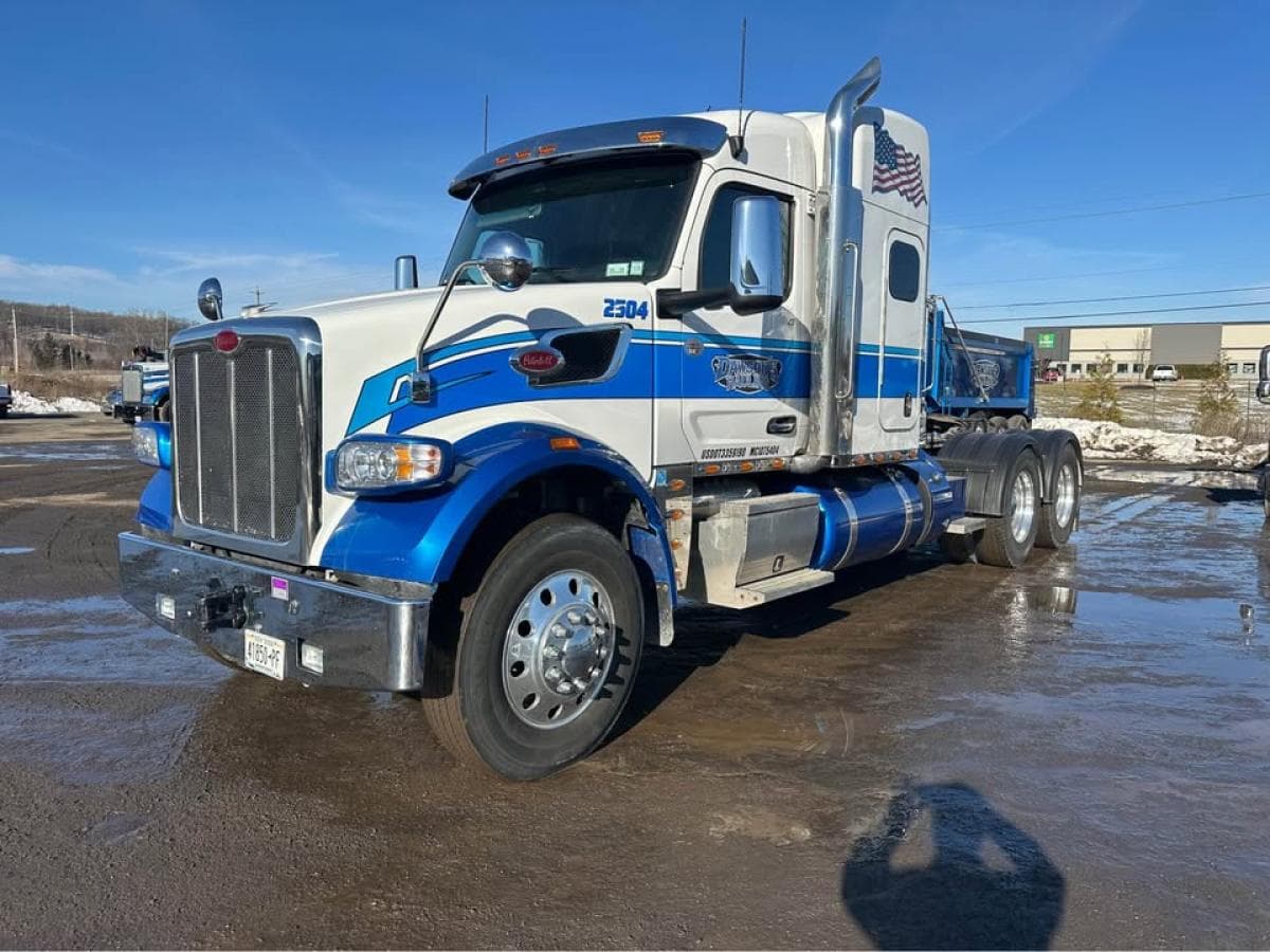 2025 PETERBILT 567 Sleeper