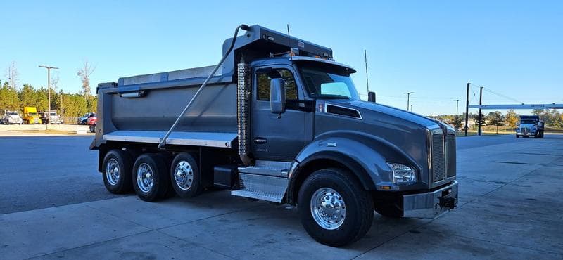 2022 Kenworth T880