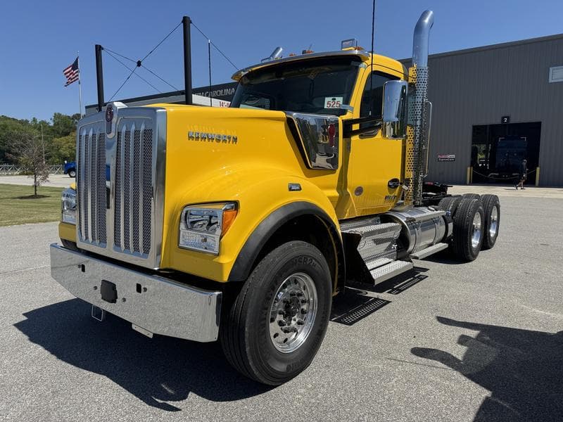 2026 Kenworth W990