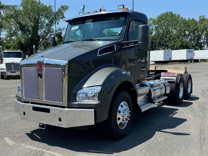 2026 Kenworth T880