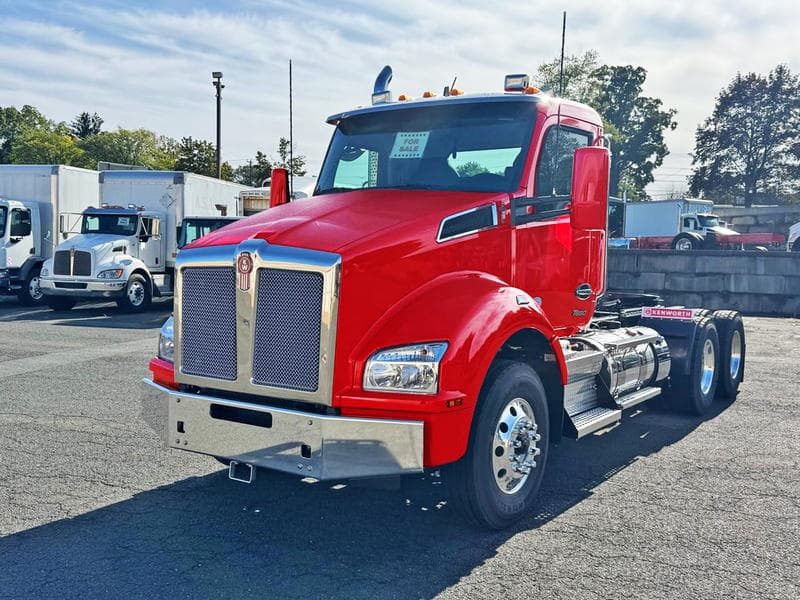 2026 Kenworth T880